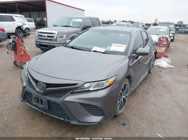 4T1G11AK4LU933412 2020 TOYOTA CAMRY - Image 2