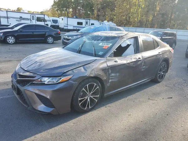 4T1G11AK4LU939775 2020 TOYOTA CAMRY - Image 1