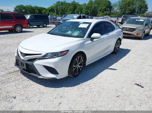 4T1G11AK4LU943874 2020 TOYOTA CAMRY - Image 2