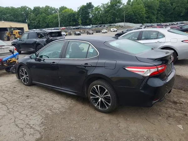 4T1G11AK4LU944328 2020 TOYOTA CAMRY - Image 2