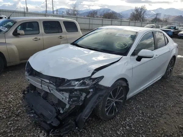 4T1G11AK4LU949495 2020 TOYOTA CAMRY - Image 1