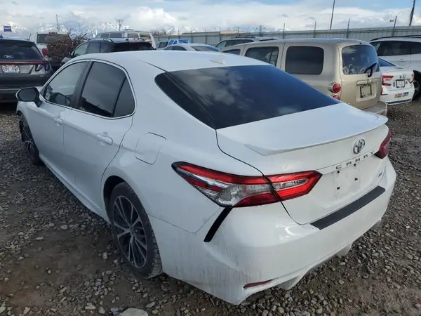 4T1G11AK4LU949495 2020 TOYOTA CAMRY - Image 2