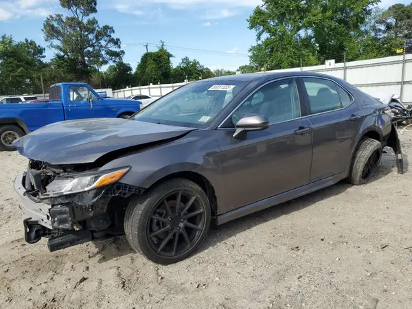 4T1G11AK4LU950002 2020 TOYOTA CAMRY - Image 1