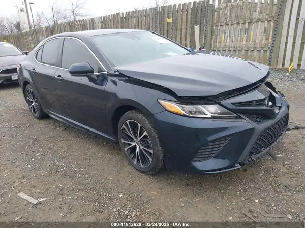 4T1G11AK4LU950467 2020 TOYOTA CAMRY - Image 1