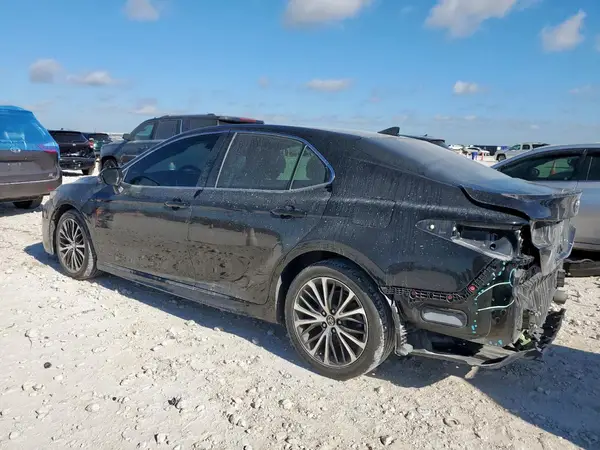 4T1G11AK4LU950968 2020 TOYOTA CAMRY - Image 2