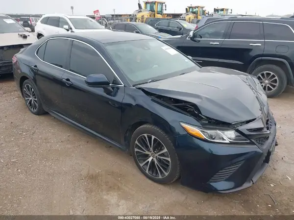 4T1G11AK4LU955992 2020 TOYOTA CAMRY - Image 1