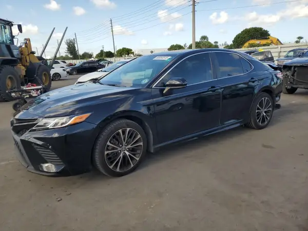 4T1G11AK4LU959735 2020 TOYOTA CAMRY - Image 1