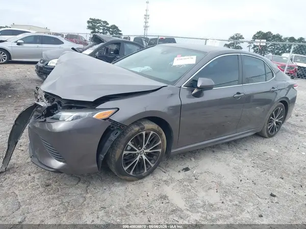 4T1G11AK4LU963350 2020 TOYOTA CAMRY - Image 2