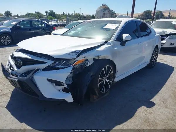 4T1G11AK4LU964045 2020 TOYOTA CAMRY - Image 2