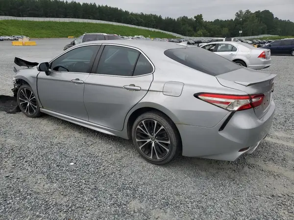 4T1G11AK4LU968385 2020 TOYOTA CAMRY - Image 2