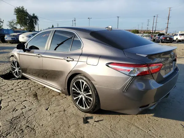 4T1G11AK4LU972758 2020 TOYOTA CAMRY - Image 2