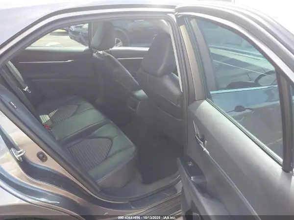4T1G11AK4LU979662 2020 TOYOTA CAMRY - Image 8