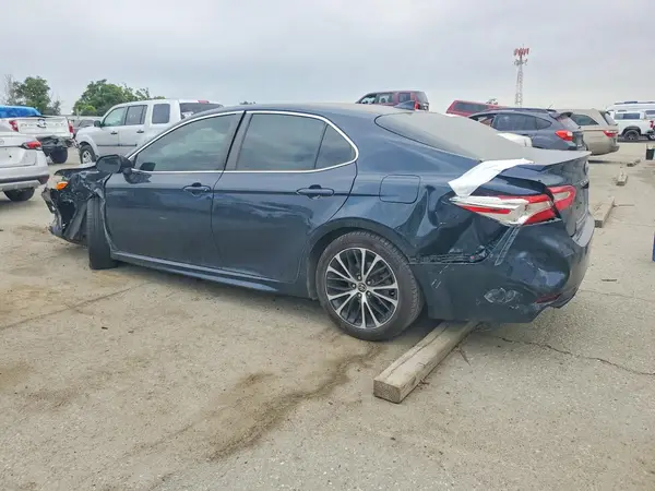 4T1G11AK4LU981220 2020 TOYOTA CAMRY - Image 2
