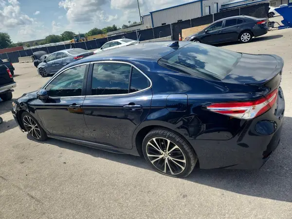 4T1G11AK4LU988667 2020 TOYOTA CAMRY - Image 2