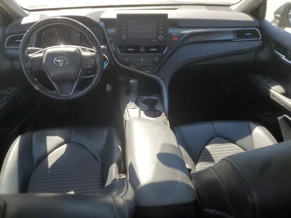 4T1G11AK4MU402325 2021 TOYOTA CAMRY - Image 8