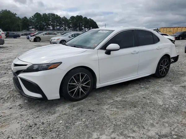 4T1G11AK4MU405371 2021 TOYOTA CAMRY - Image 1