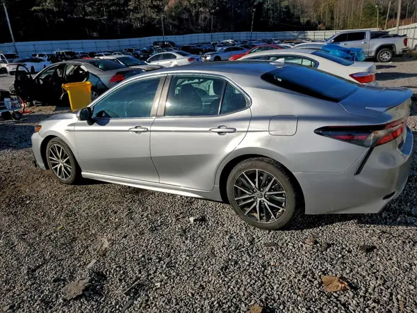 4T1G11AK4MU408318 2021 TOYOTA CAMRY - Image 2
