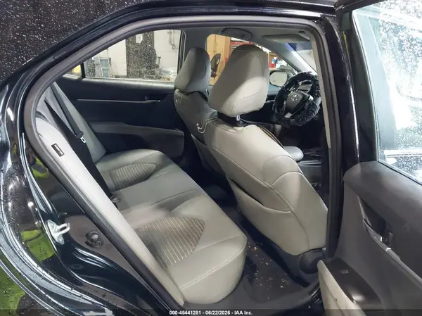 4T1G11AK4MU409386 2021 TOYOTA CAMRY - Image 8