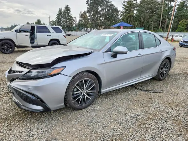 4T1G11AK4MU409548 2021 TOYOTA CAMRY - Image 1