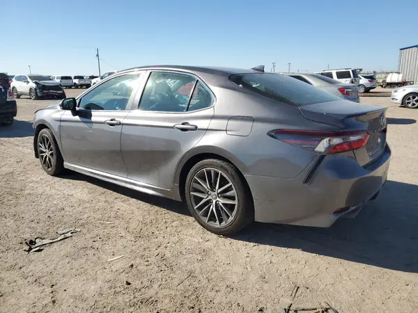 4T1G11AK4MU411137 2021 TOYOTA CAMRY - Image 2