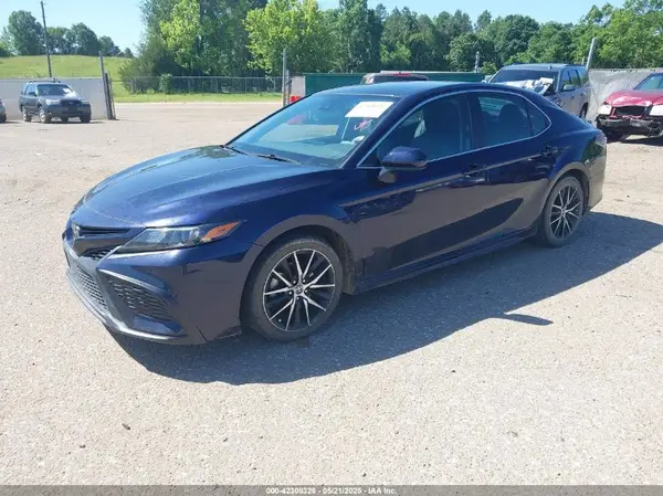 4T1G11AK4MU412434 2021 TOYOTA CAMRY - Image 2