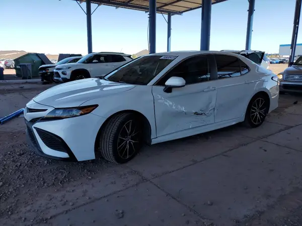 4T1G11AK4MU412451 2021 TOYOTA CAMRY - Image 1