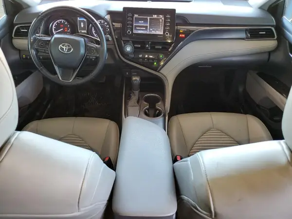 4T1G11AK4MU412451 2021 TOYOTA CAMRY - Image 8