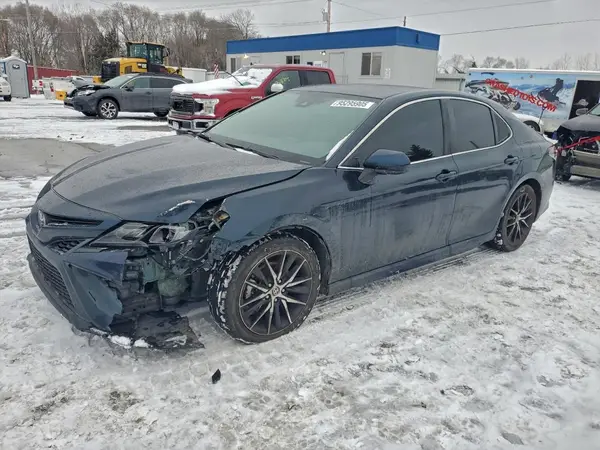 4T1G11AK4MU414152 2021 TOYOTA CAMRY - Image 1