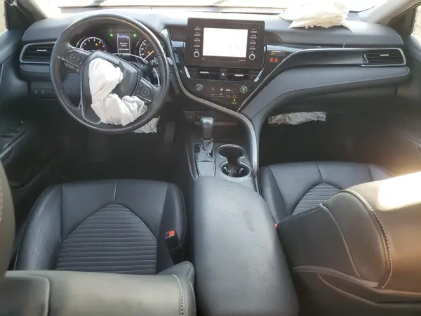 4T1G11AK4MU420503 2021 TOYOTA CAMRY - Image 8