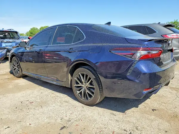 4T1G11AK4MU422848 2021 TOYOTA CAMRY - Image 2