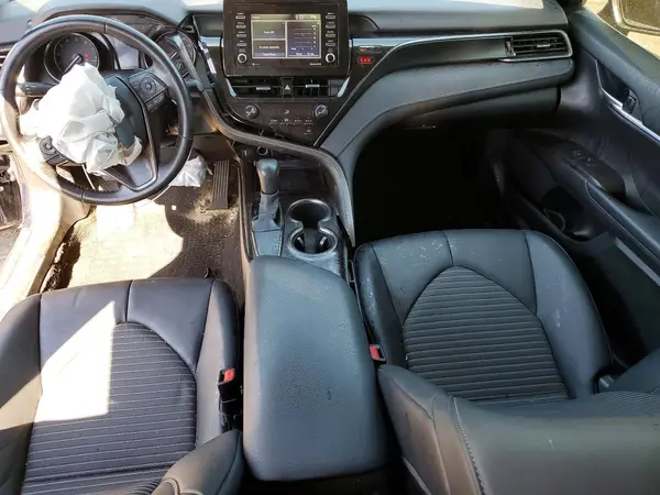 4T1G11AK4MU422848 2021 TOYOTA CAMRY - Image 8