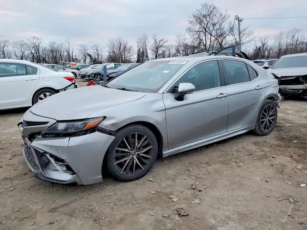 4T1G11AK4MU435020 2021 TOYOTA CAMRY - Image 1