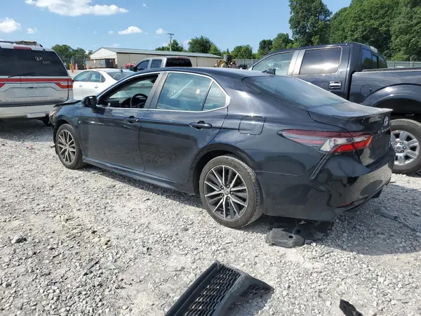 4T1G11AK4MU435955 2021 TOYOTA CAMRY - Image 2