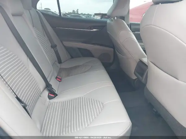4T1G11AK4MU444123 2021 TOYOTA CAMRY - Image 8