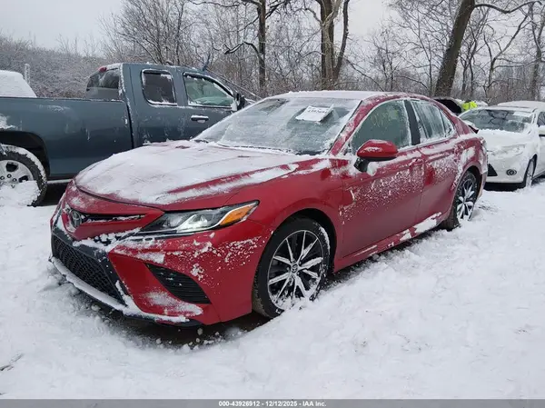 4T1G11AK4MU454165 2021 TOYOTA CAMRY - Image 2