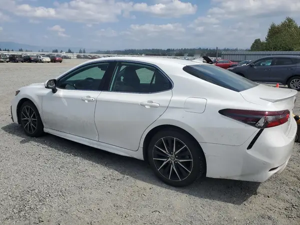 4T1G11AK4MU455798 2021 TOYOTA CAMRY - Image 2