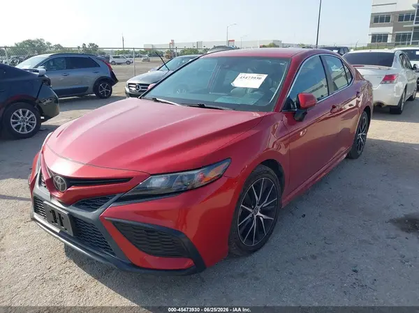 4T1G11AK4MU458443 2021 TOYOTA CAMRY - Image 2