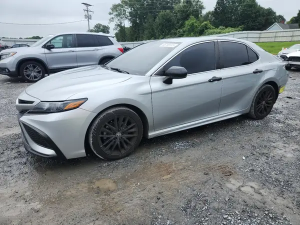 4T1G11AK4MU462542 2021 TOYOTA CAMRY - Image 1