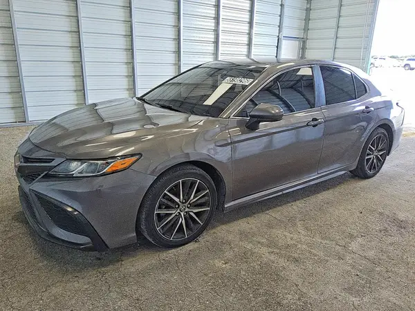 4T1G11AK4MU466378 2021 TOYOTA CAMRY - Image 1