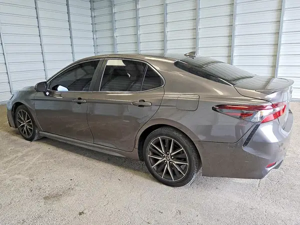4T1G11AK4MU466378 2021 TOYOTA CAMRY - Image 2