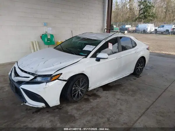 4T1G11AK4MU466896 2021 TOYOTA CAMRY - Image 2