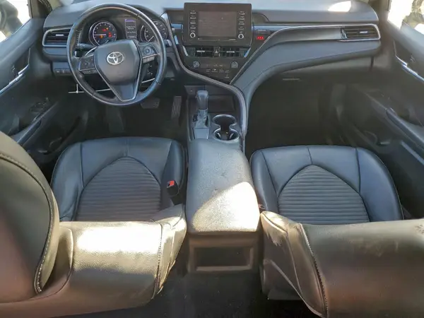 4T1G11AK4MU467692 2021 TOYOTA CAMRY - Image 8