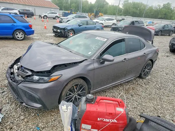 4T1G11AK4MU468762 2021 TOYOTA CAMRY - Image 1