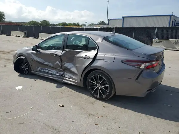 4T1G11AK4MU473797 2021 TOYOTA CAMRY - Image 2