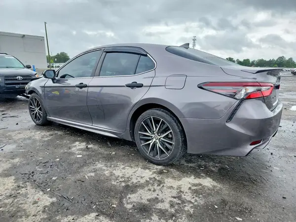 4T1G11AK4MU476411 2021 TOYOTA CAMRY - Image 2