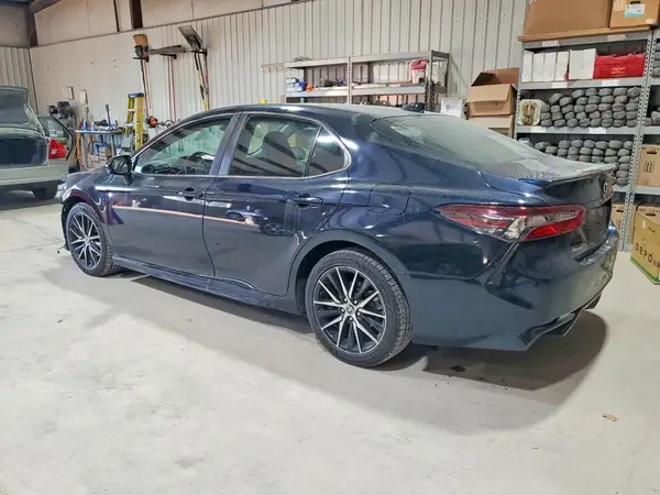 4T1G11AK4MU476537 2021 TOYOTA CAMRY - Image 2