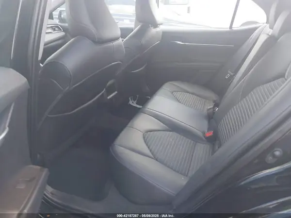 4T1G11AK4MU478269 2021 TOYOTA CAMRY - Image 8