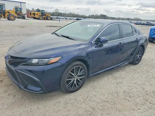 4T1G11AK4MU488297 2021 TOYOTA CAMRY - Image 1
