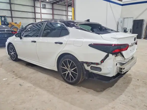 4T1G11AK4MU489143 2021 TOYOTA CAMRY - Image 2