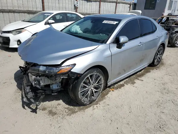 4T1G11AK4MU492169 2021 TOYOTA CAMRY - Image 1